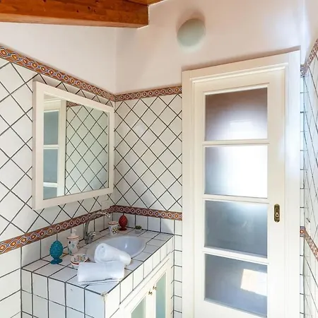 Appartamento Seasuntour - Pinnidy' S House